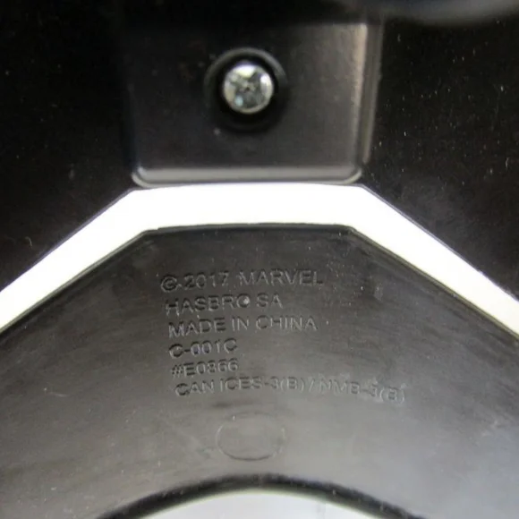 THE BLACK PANTHER LIGHT UP ELECTRONIC MASK Hasbro marvel - Picture 7 of 7